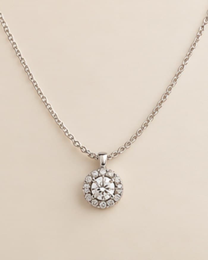 The Nila Silver Necklace detail view